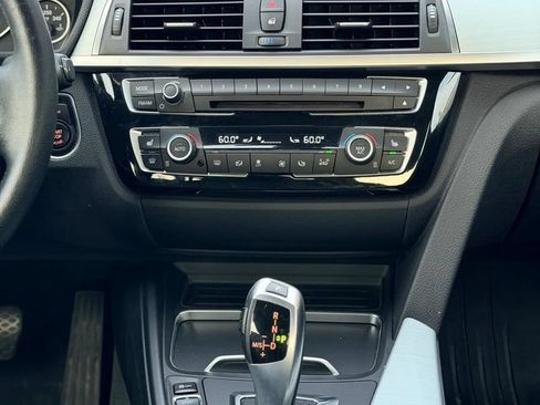 Used 2016 BMW 320i xDrive Sedan AWD/4WD image 15