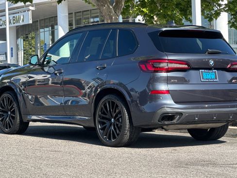 Used 2020 BMW X5 M50i AWD/4WD image 3