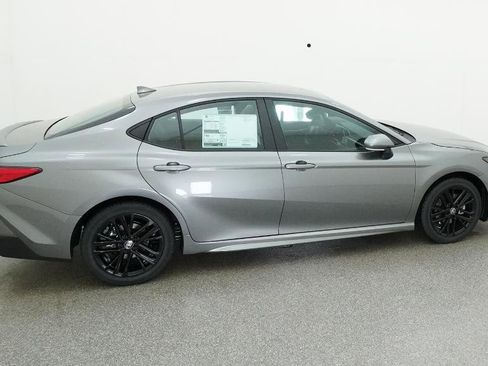 New 2026 Toyota Camry SE image 29