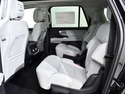 New 2026 Ford Expedition Max Platinum AWD/4WD image 16