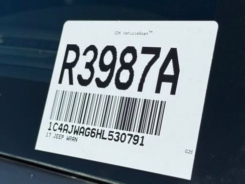 Used 2017 Jeep Wrangler Sport w/ Quick Order Package 24S AWD/4WD image 30