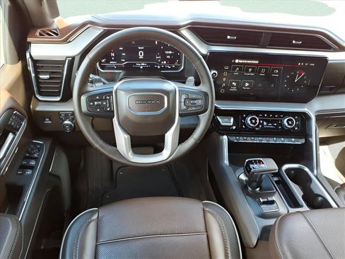 Used 2024 GMC Sierra 1500 Denali w/ Denali Reserve Package AWD/4WD image 5