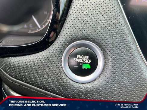 Used 2018 Cadillac XT5 FWD image 19