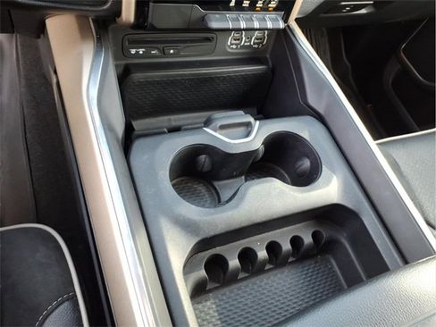 Used 2019 RAM 1500 Laramie image 17