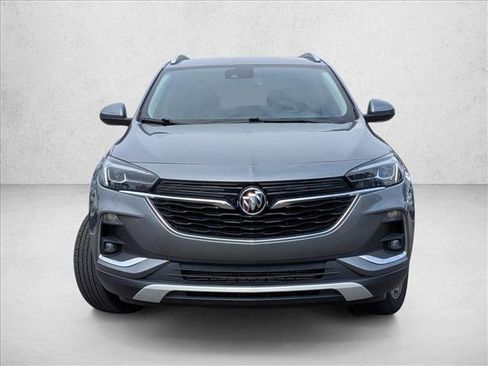 Used 2021 Buick Encore GX Essence AWD/4WD image 2