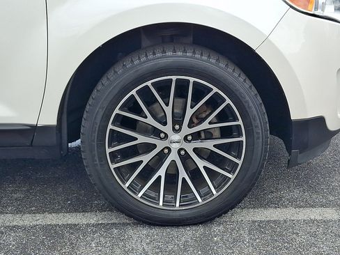 Used 2013 Ford Edge Limited AWD/4WD image 8