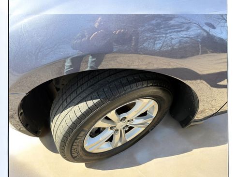 Used 2013 Chevrolet Equinox LS image 18