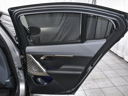 Used 2025 BMW i5 M60 w/ Executive Package image 16