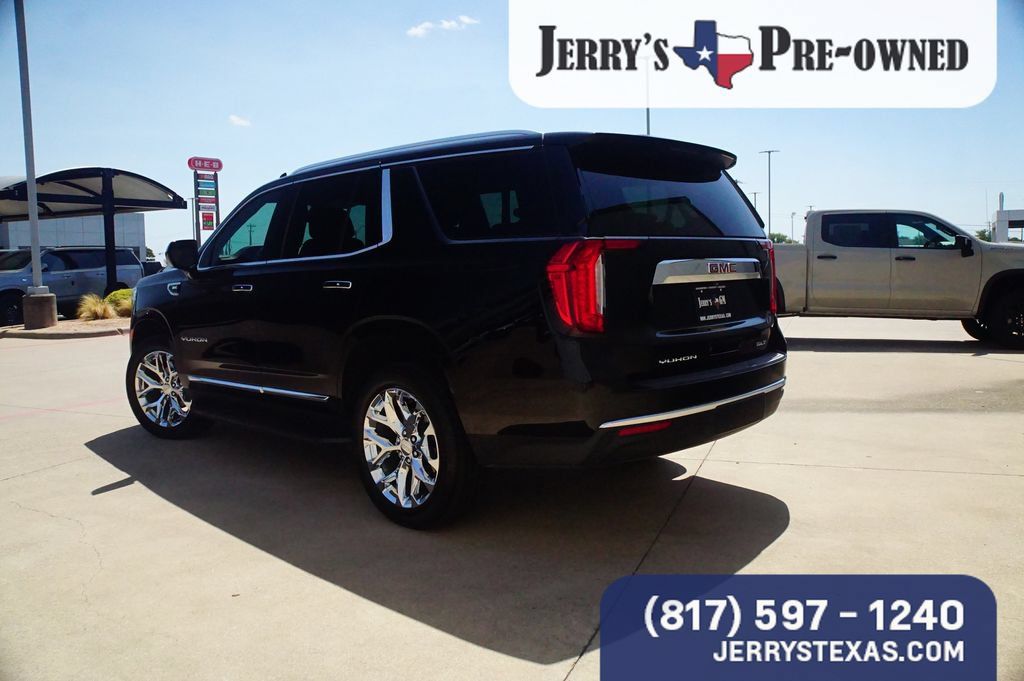 Used 2021 GMC Yukon SLT AWD/4WD image 2