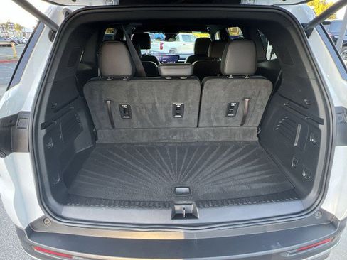 Used 2025 Buick Enclave Preferred image 25