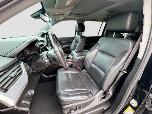 Used 2020 GMC Yukon XL SLT w/ Premium Edition image 26