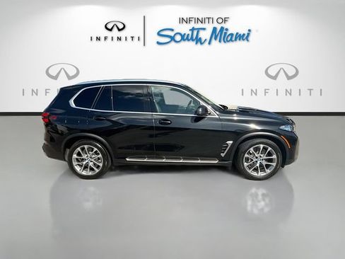 Used 2025 BMW X5 xDrive50e AWD/4WD image 8