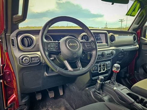 Certified 2021 Jeep Wrangler Unlimited Sport AWD/4WD image 11
