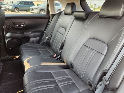 Used 2024 Honda HR-V EX-L image 6