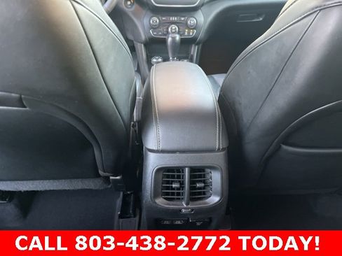 Used 2023 Jeep Cherokee Altitude Lux image 15