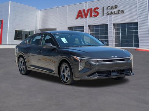 Used 2025 Kia K4 FWD image 3