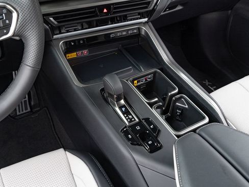 New 2026 Lexus TX 500h AWD image 20
