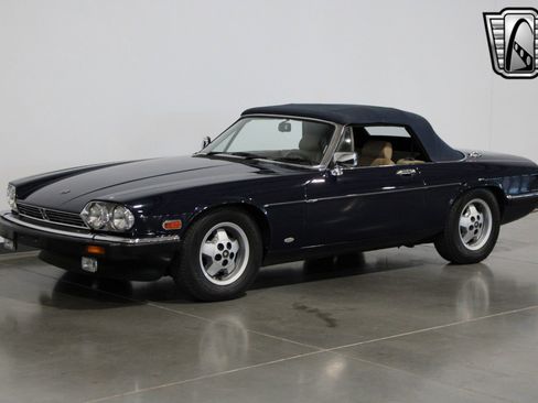 Used 1988 Jaguar XJS V12 Coupe image 16
