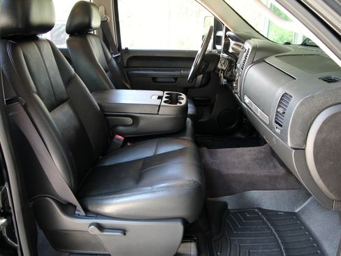 Used 2014 Chevrolet Silverado 2500 LT w/ Texas Edition AWD/4WD image 35