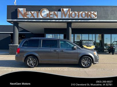 Used 2017 Dodge Grand Caravan SXT