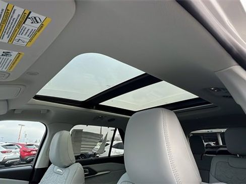 Used 2025 Ford Explorer Platinum w/ Ultimate Package image 25