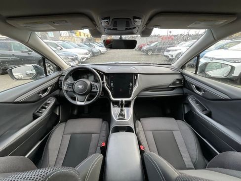 Used 2022 Subaru Outback Premium image 15