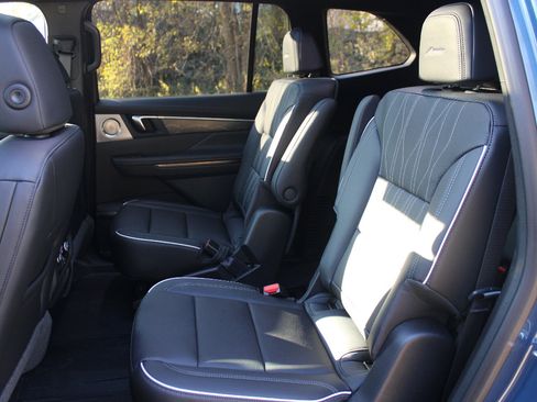 New 2026 Buick Enclave Avenir image 26