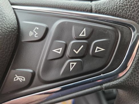 Used 2016 Chevrolet Cruze LT image 28