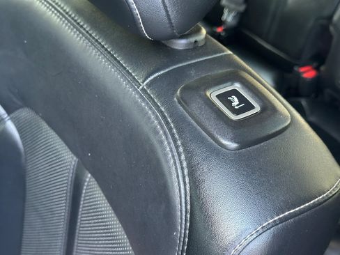 Used 2022 Jeep Wagoneer Series III w/ Flexible Seating Group RWD image 20