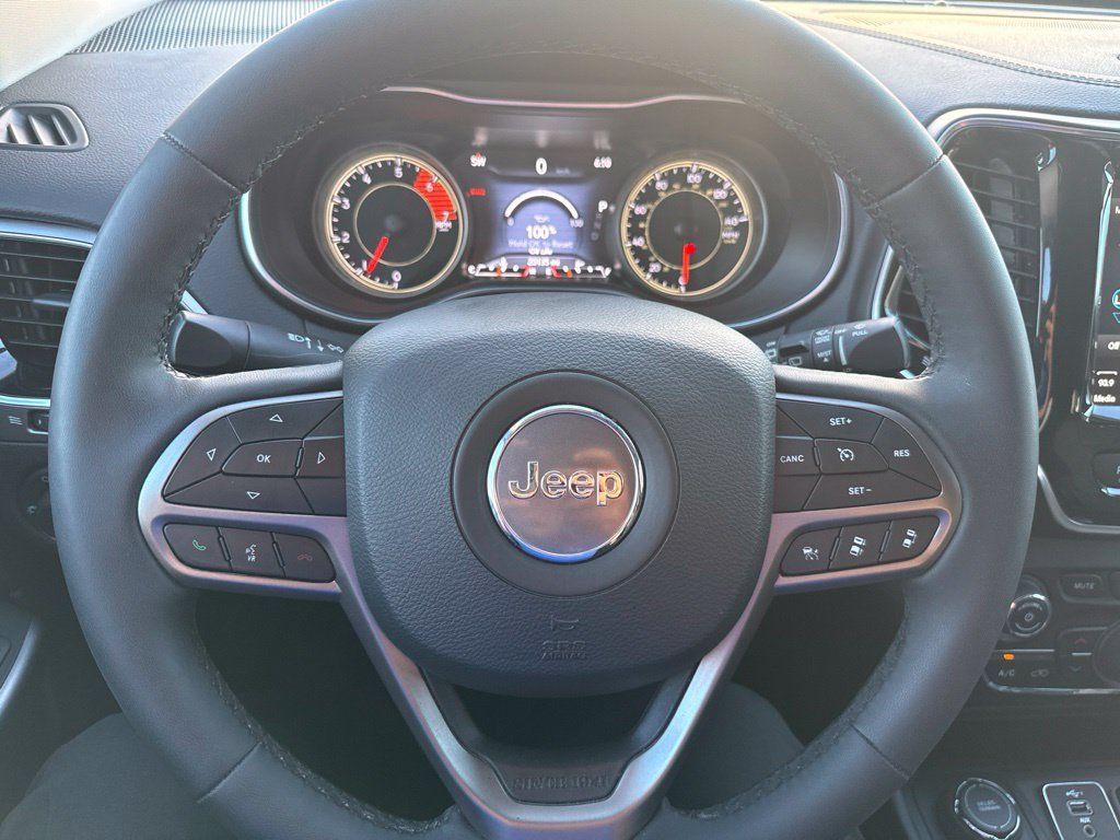 Certified 2022 Jeep Cherokee Limited w/ Elite Package AWD/4WD image 20