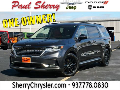 Used 2023 Kia Carnival SX Prestige image 1