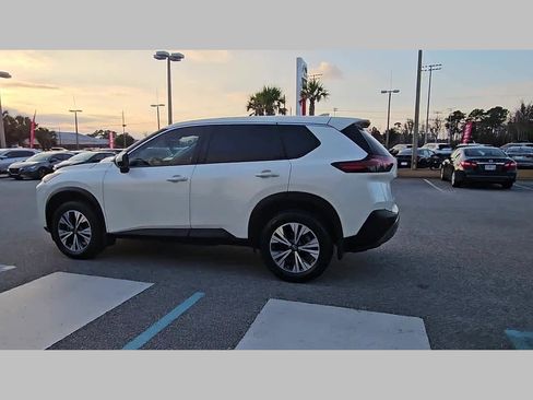 Used 2023 Nissan Rogue SV image 28