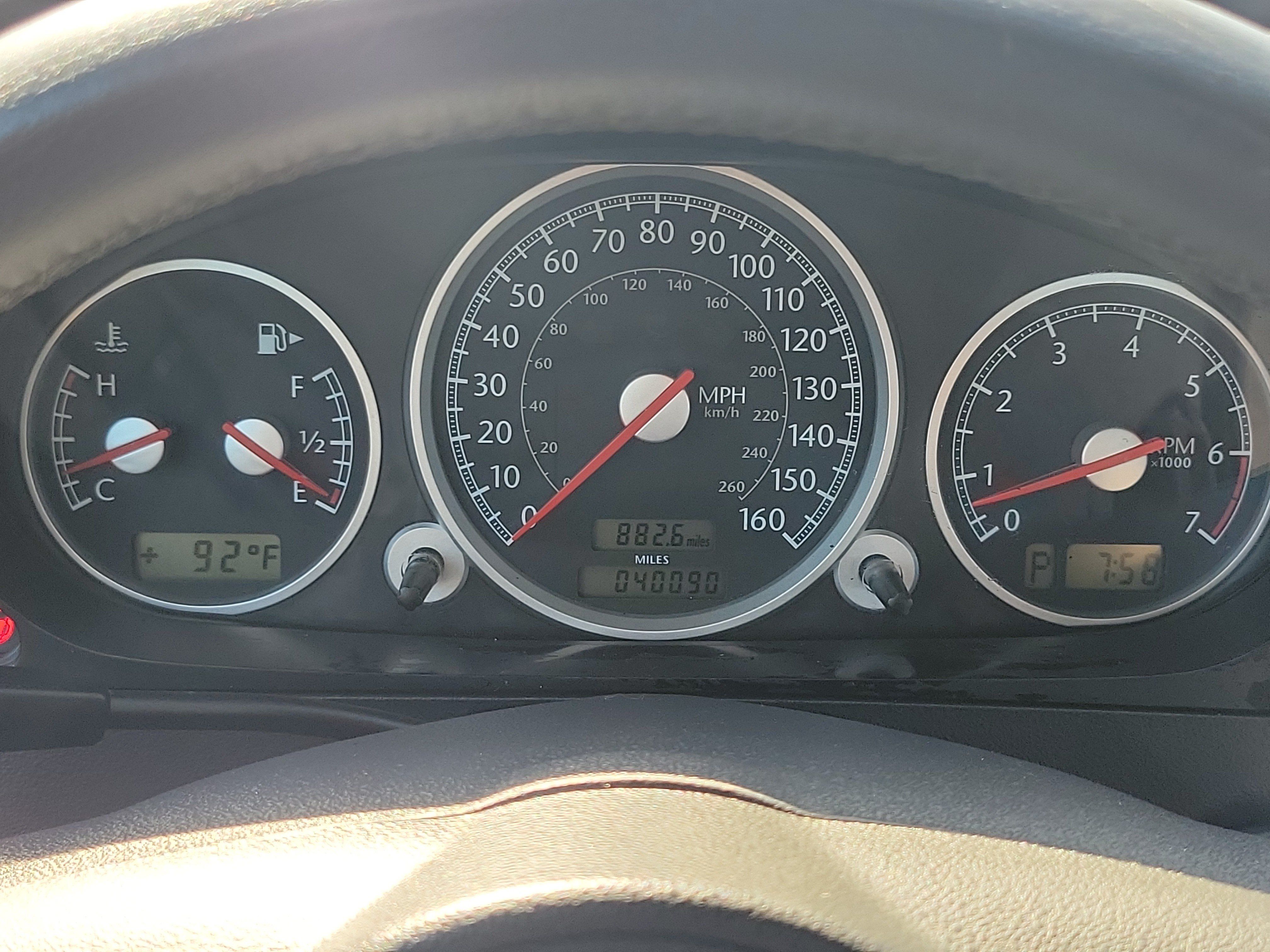 Used 2005 Chrysler Crossfire Convertible w/ Special Edition Group RWD image 14