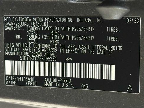 Used 2023 Toyota Sienna XLE FWD image 31