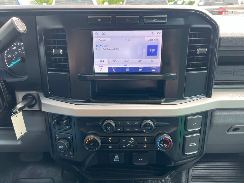 Used 2024 Ford F350 XL AWD/4WD image 27