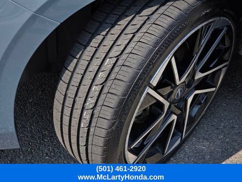 Used 2025 Nissan Sentra SR FWD image 19