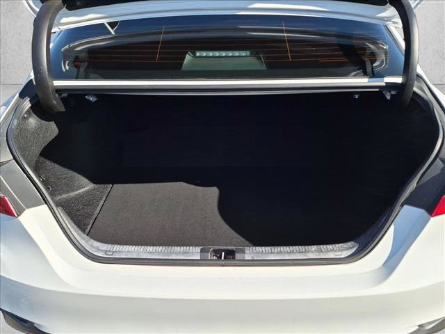 Used 2018 Toyota Camry LE w/ Convenience Package FWD image 6