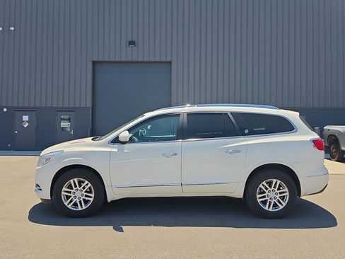 Used 2015 Buick Enclave Convenience FWD image 6