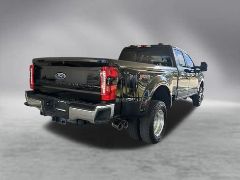 Used 2025 Ford F350 Lariat w/ Lariat Ultimate Package AWD/4WD image 3