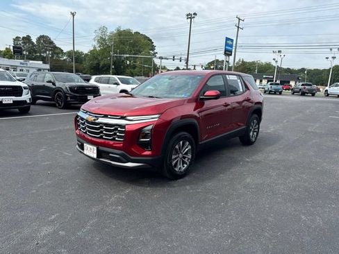 New 2026 Chevrolet Equinox LT w/ Convenience Package II FWD image 16