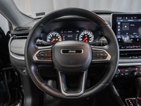 Certified 2022 Jeep Compass Latitude w/ Sun and Sound Group AWD/4WD image 30