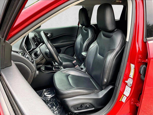 Used 2019 Jeep Compass Limited FWD image 26