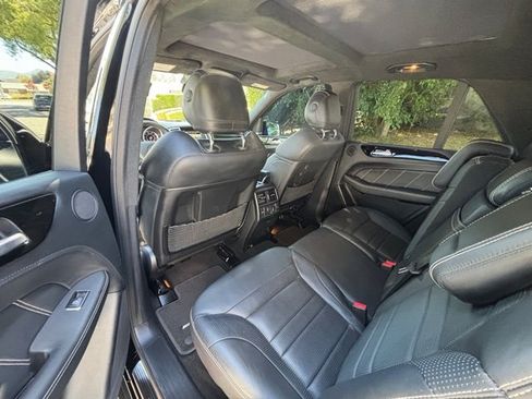 Used 2015 Mercedes-Benz ML 63 AMG 4MATIC w/ AMG Performance Package image 37