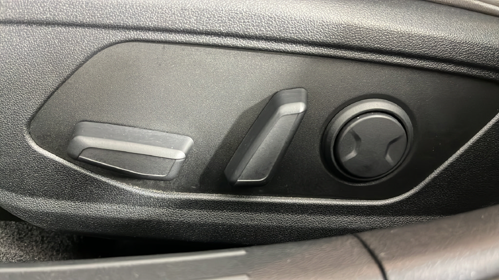 Used 2024 Hyundai Elantra Limited FWD image 36
