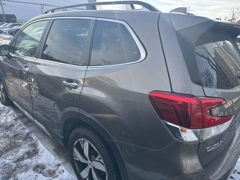 Used 2019 Subaru Forester Touring image 10