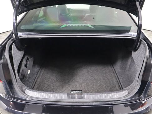 Used 2019 Volkswagen Jetta R-Line w/ R-Line Cold Weather Package image 28