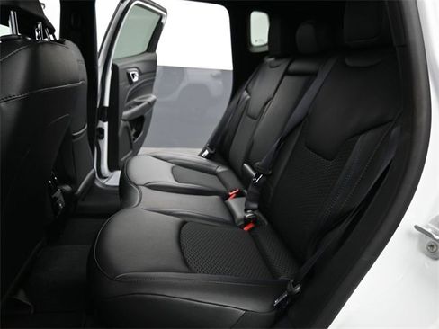 New 2026 Jeep Compass Latitude image 26