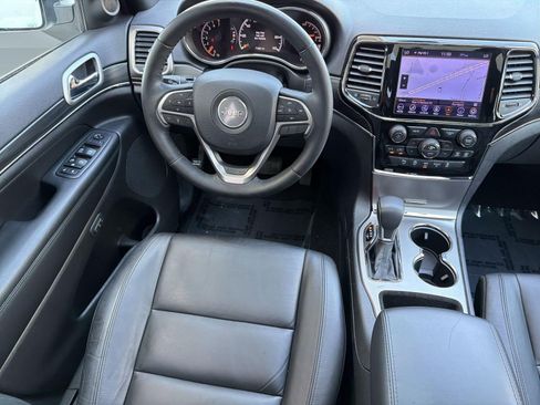 Used 2019 Jeep Grand Cherokee Limited image 28