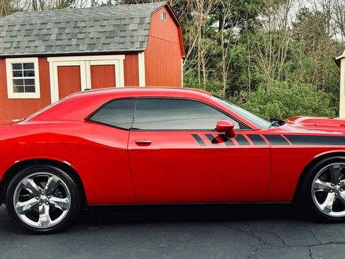 Used 2012 Dodge Challenger R/T Plus image 2