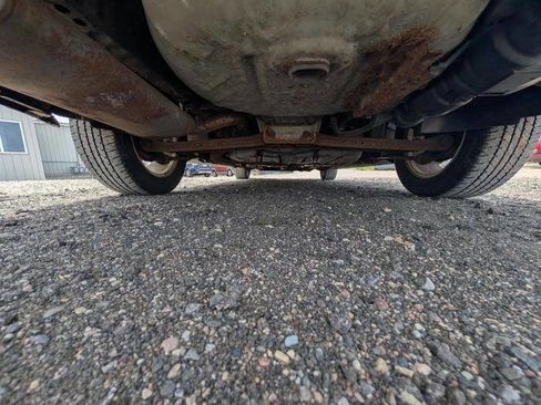Used 2005 Ford Taurus SE FWD image 15
